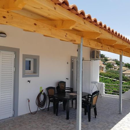 Apartamento Α Peaceful Nest Volímai Exterior foto